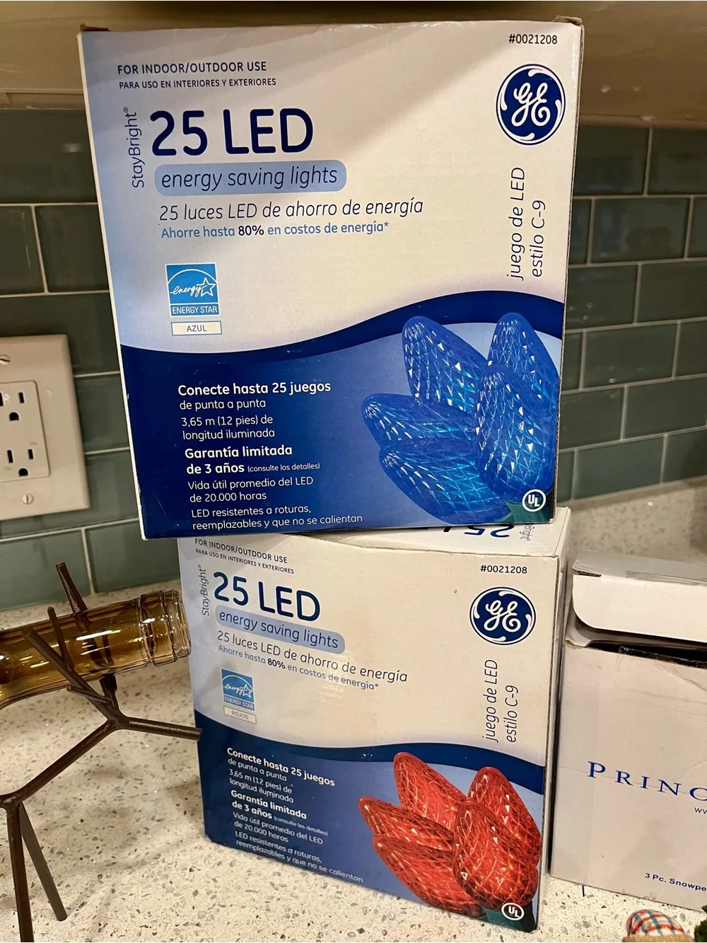 GE 25 LED Energy Saving Lights - Blue & Red, Princess House S & P Shakers, Light